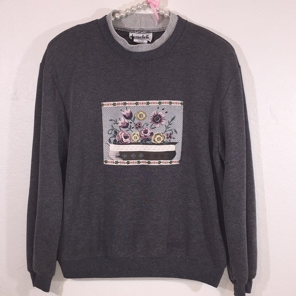 Teddi Women’s Vintage Sweater Size Large
